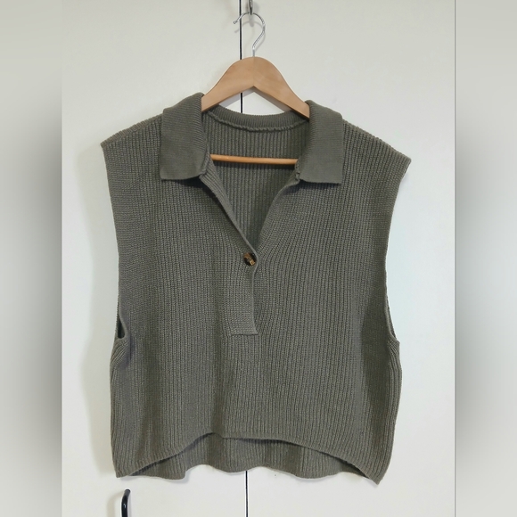 Source Unknown Jackets & Blazers - Boxy Sleeveless Knit Polo Sweater Vest Sage Green Women's XL